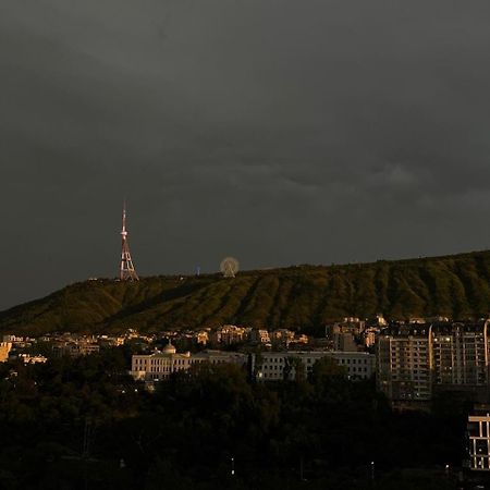 Panorama Khiliani Apartment Tbilisi Ngoại thất bức ảnh