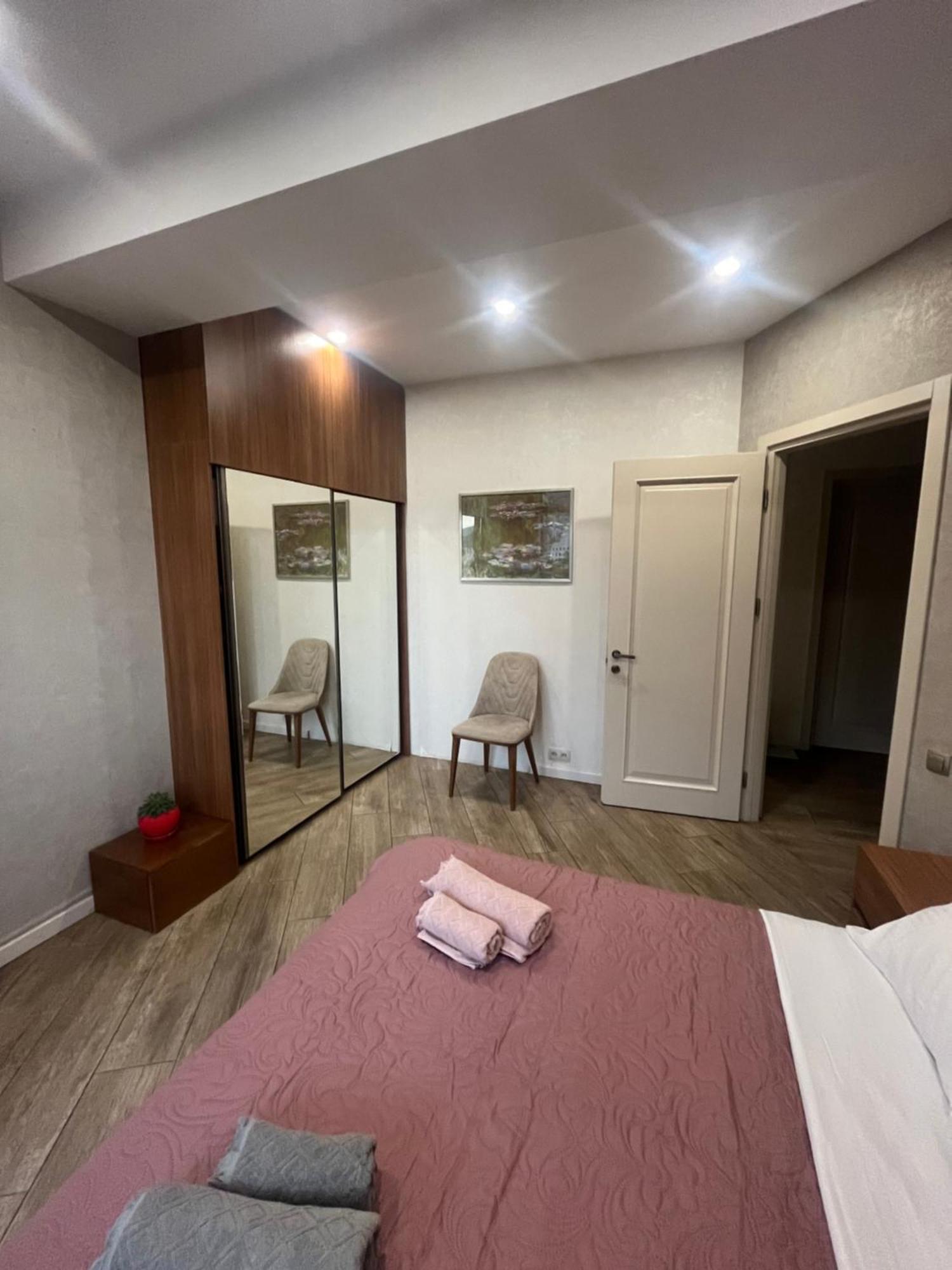 Panorama Khiliani Apartment Tbilisi Ngoại thất bức ảnh