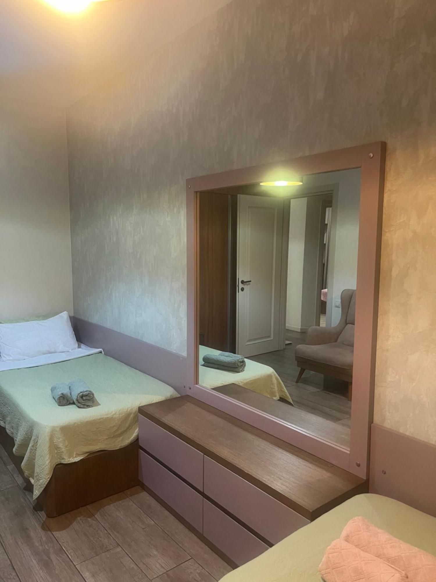 Panorama Khiliani Apartment Tbilisi Ngoại thất bức ảnh